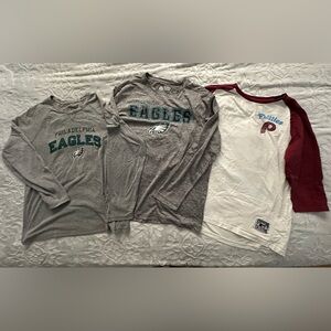 3 Philly team tshirts